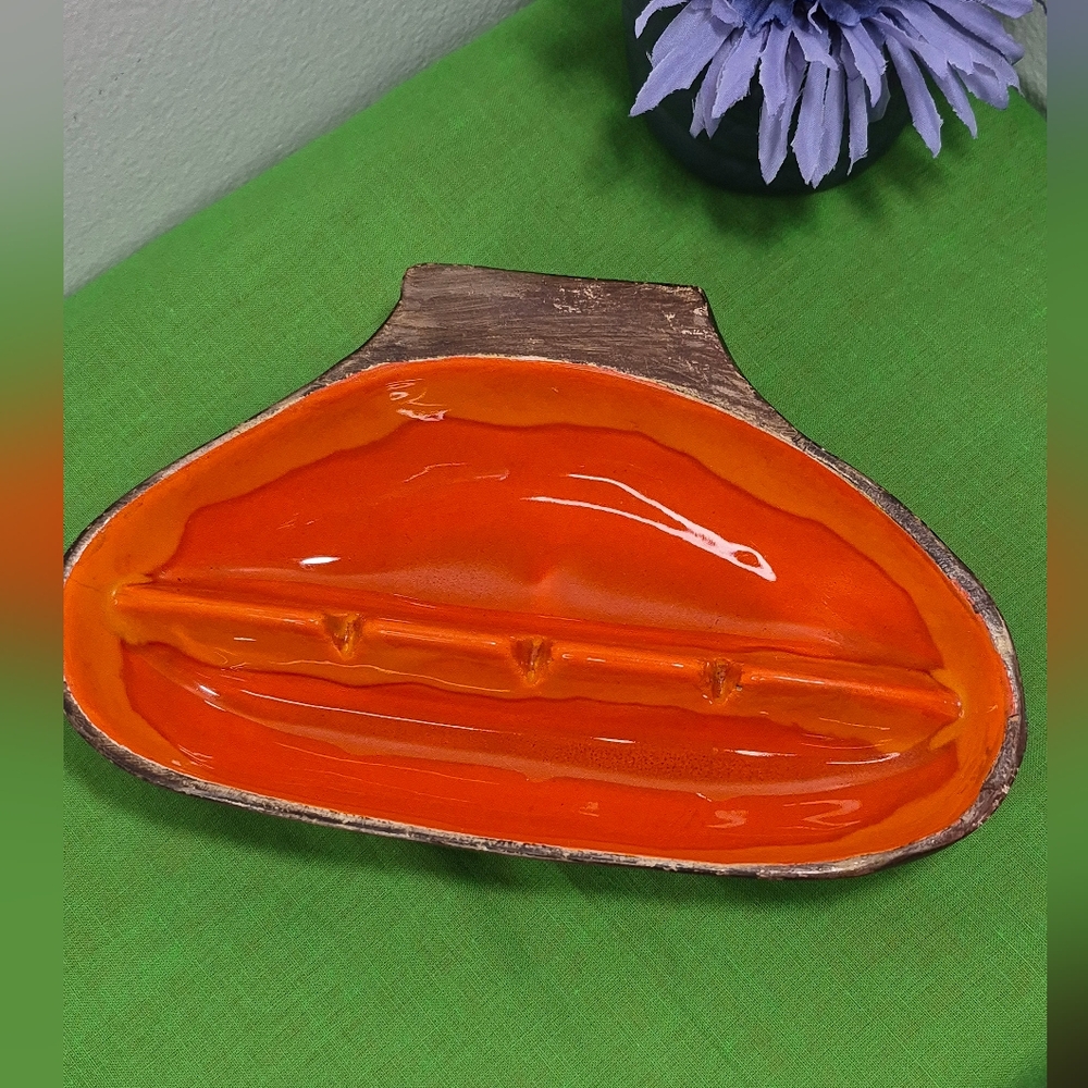 Vintage MCM Atomic Ceramic Glazed 3-Slot Ashtray - Picture 3 of 12